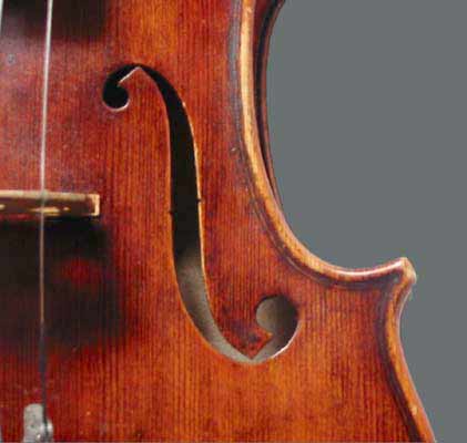 06 immagine della effe destra del violino